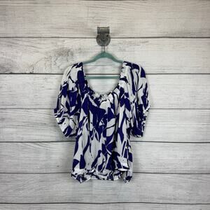 Maurices Plus Size Blue & White Floral Printed Lightweight Blouse Size 4X
